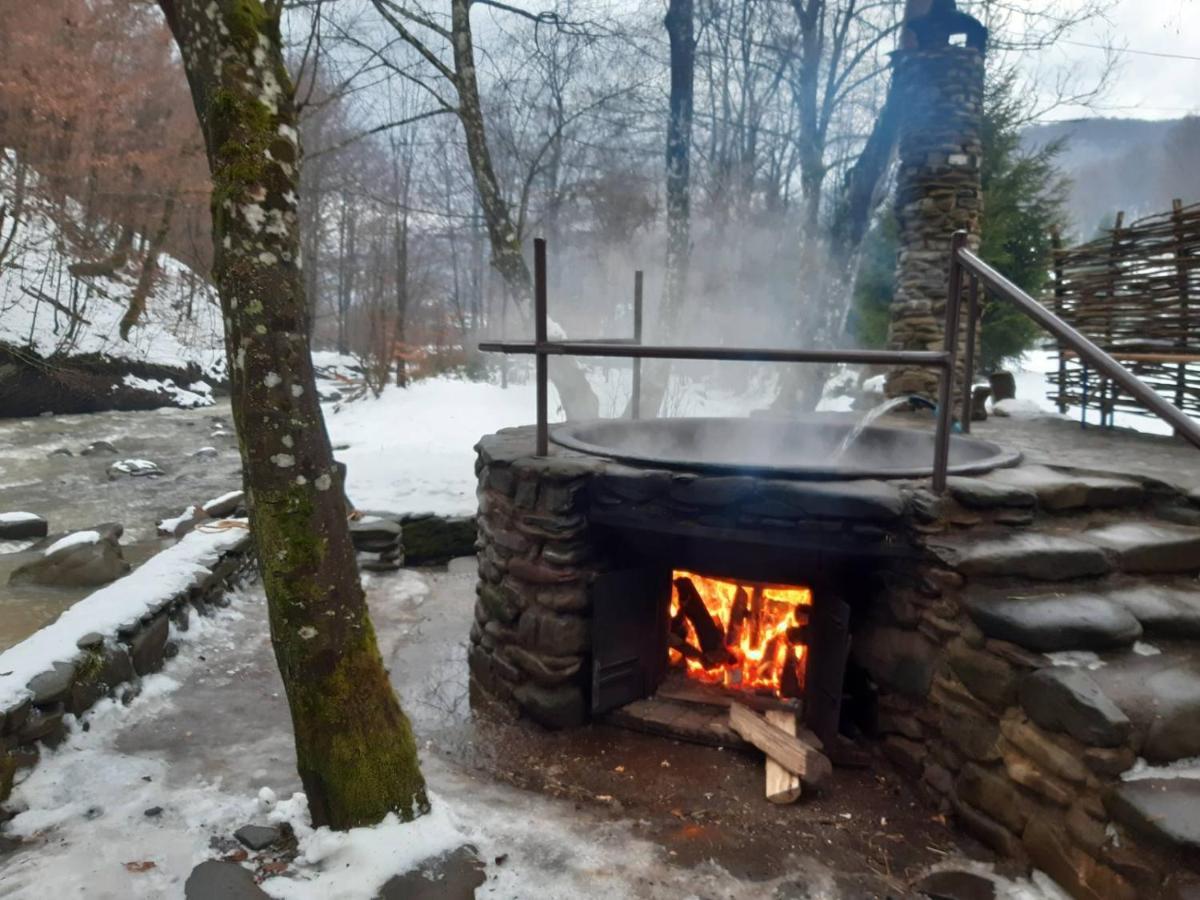 Хатина Біля Потока Villa Lumshory Luaran gambar
